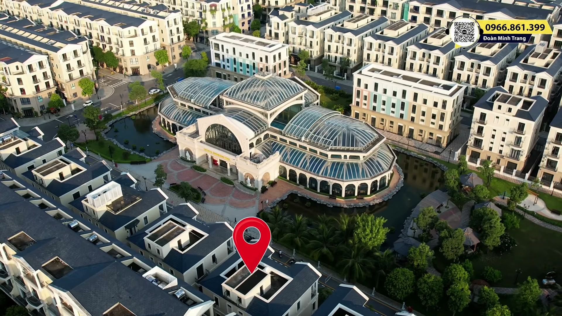 Ảnh flycam phân khu Đảo Dừa, ghim đỏ đánh dấu căn song lập Đảo Dừa 3 cạnh bể bơi mái kính và hồ cá Koi